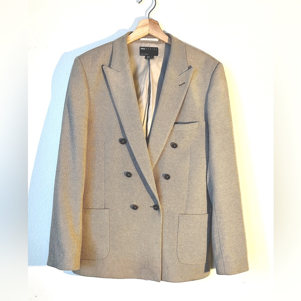 Double-breasted blazer